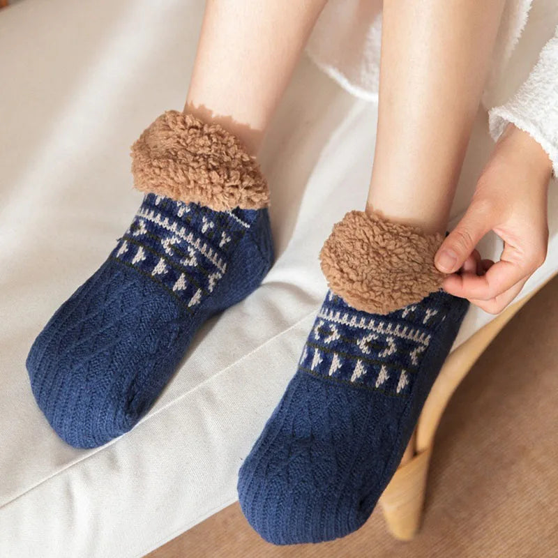 Snow Pattern Warm Winter Socks