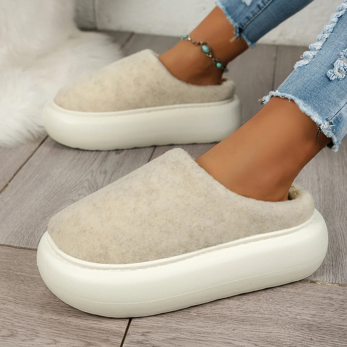 Women’s Warm Plush Indoor Slippers